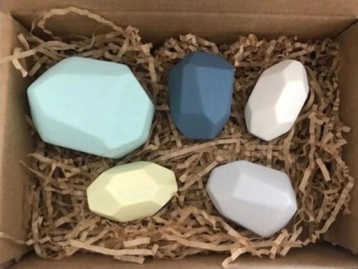 Renkli Taşlar Jenga – Erkek ve Kız Çocuklar için Simülasyon Taş Oyunu